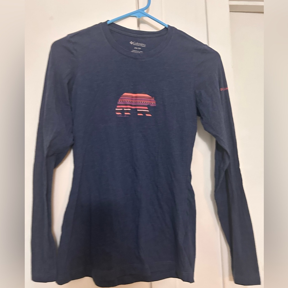 Columbia Blue Long Sleeve with Bear Graphic women XS